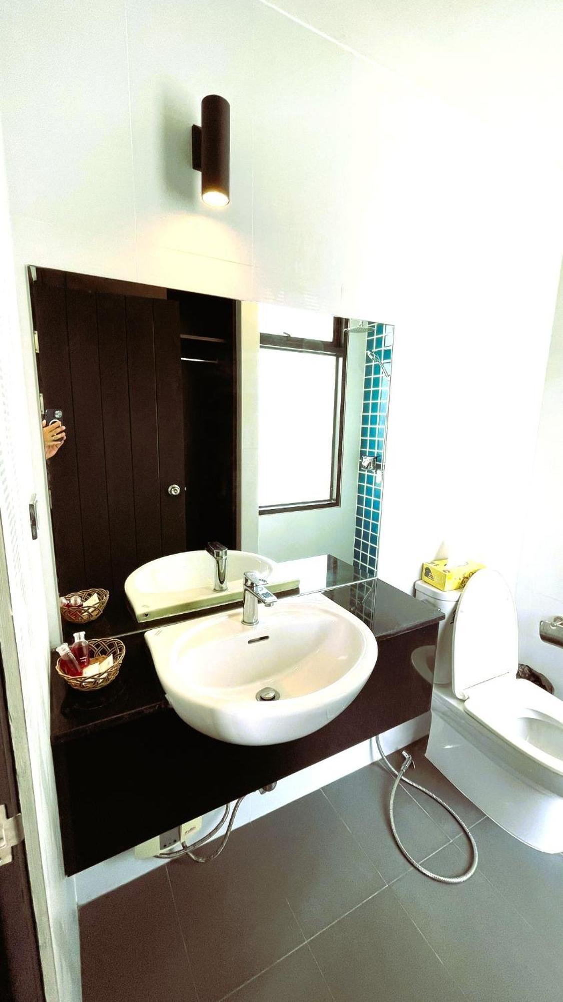 Rockstar Beach Apartments Bang Rak Beach  Εξωτερικό φωτογραφία
