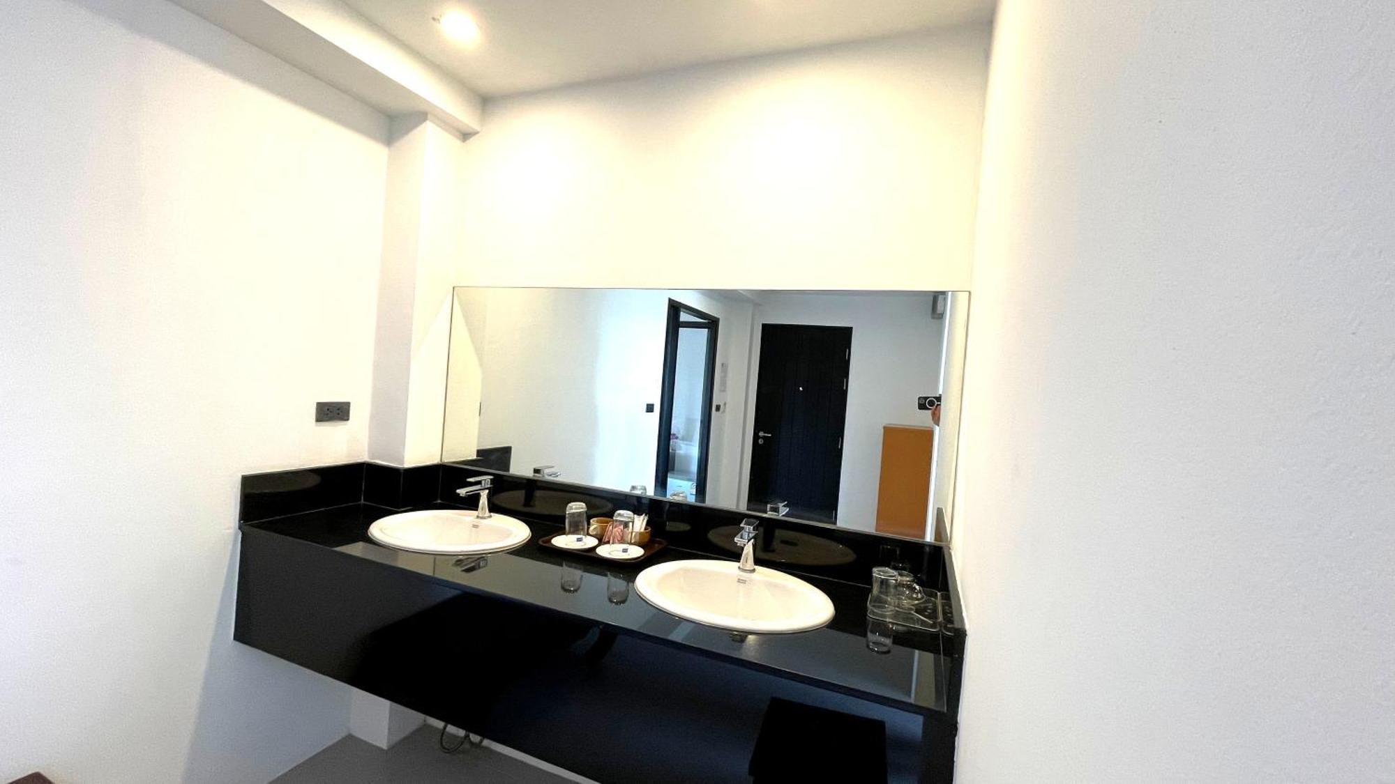 Rockstar Beach Apartments Bang Rak Beach  Εξωτερικό φωτογραφία
