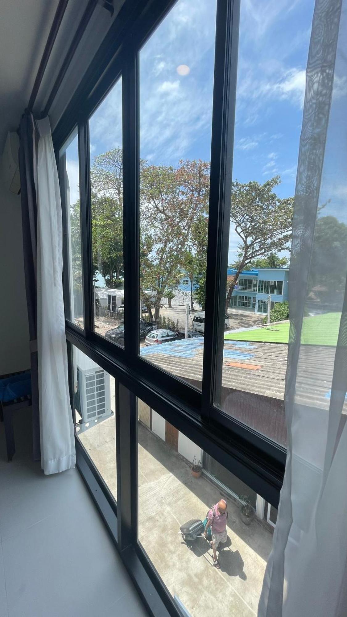 Rockstar Beach Apartments Bang Rak Beach  Εξωτερικό φωτογραφία