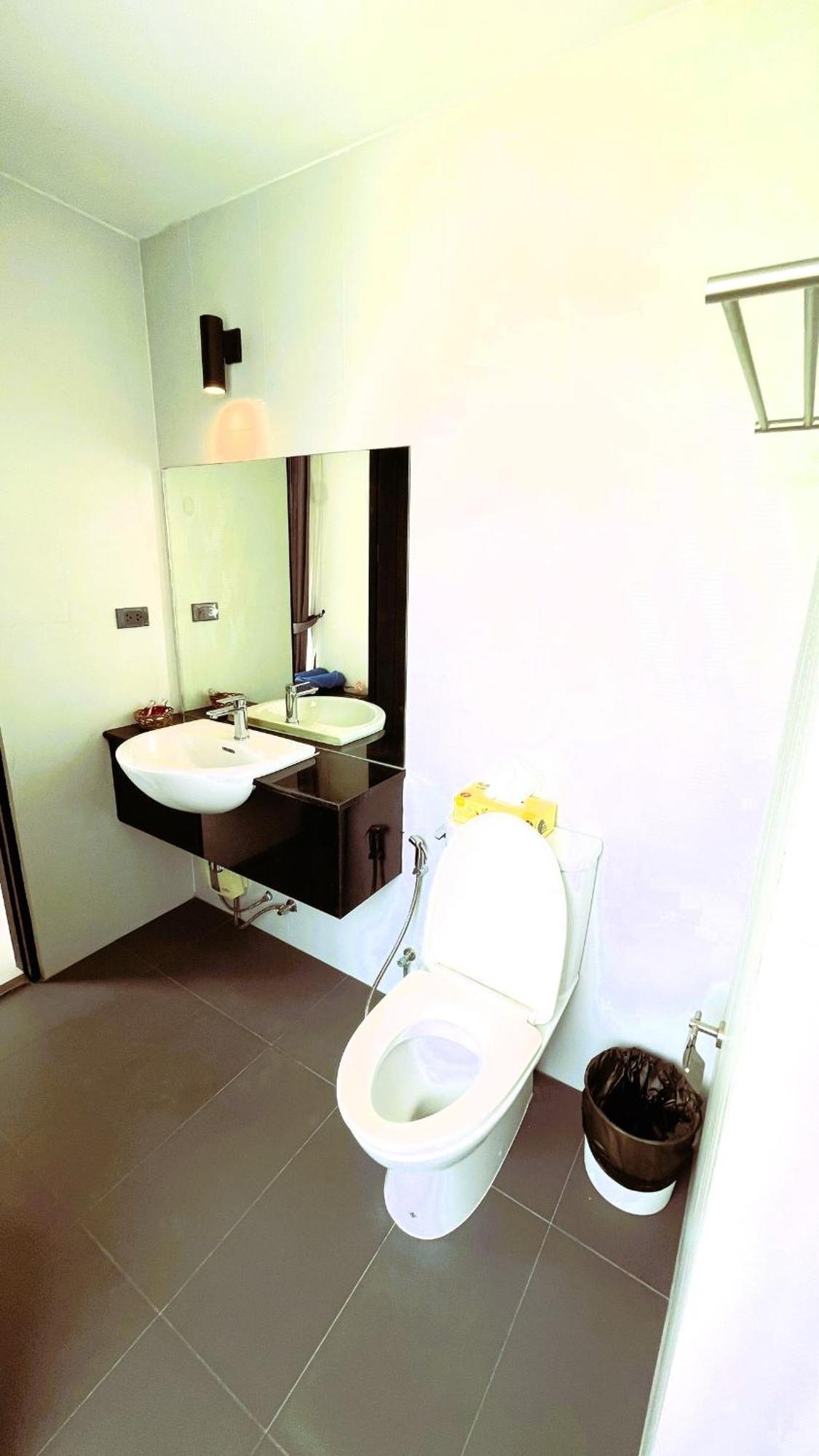 Rockstar Beach Apartments Bang Rak Beach  Εξωτερικό φωτογραφία